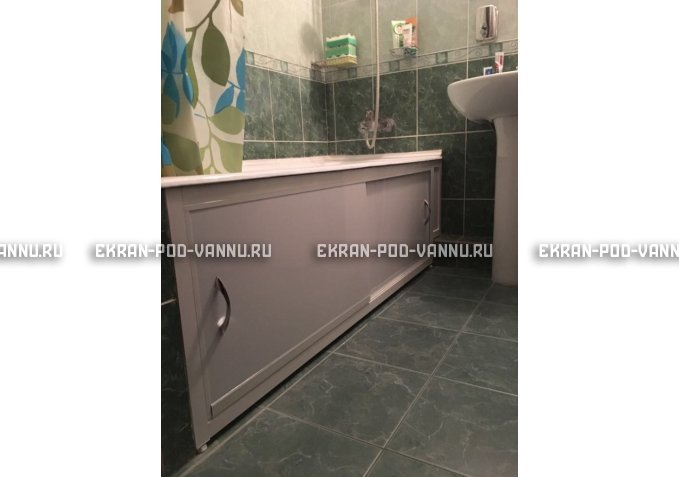 Экран  EUROPLEX Роликс белый с вставкой – купить по цене 10400 руб. в интернет-магазине в городе Чебоксары картинка 2